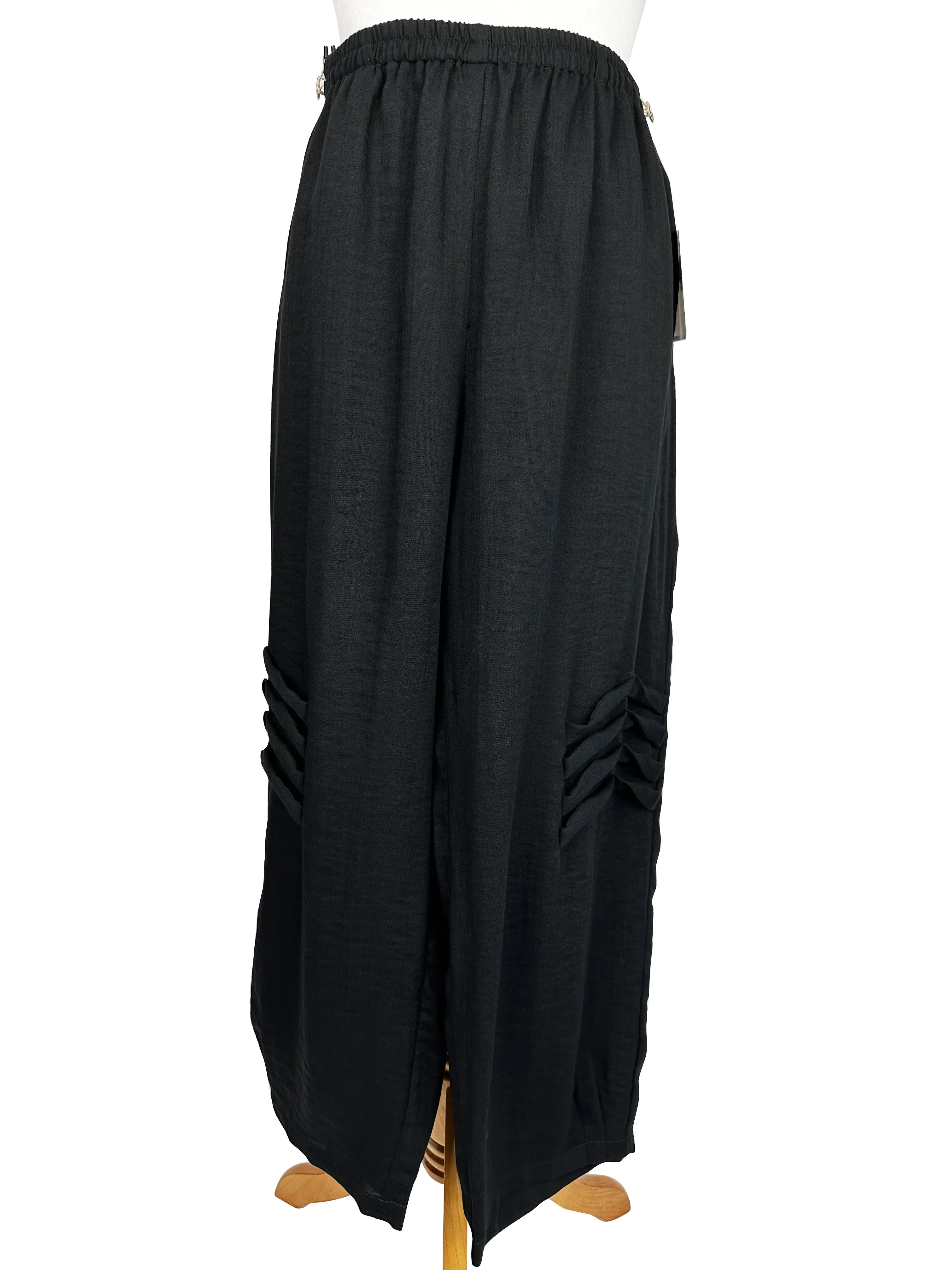 AAPT25 - Crop Linen Pants with Twisted Pleats