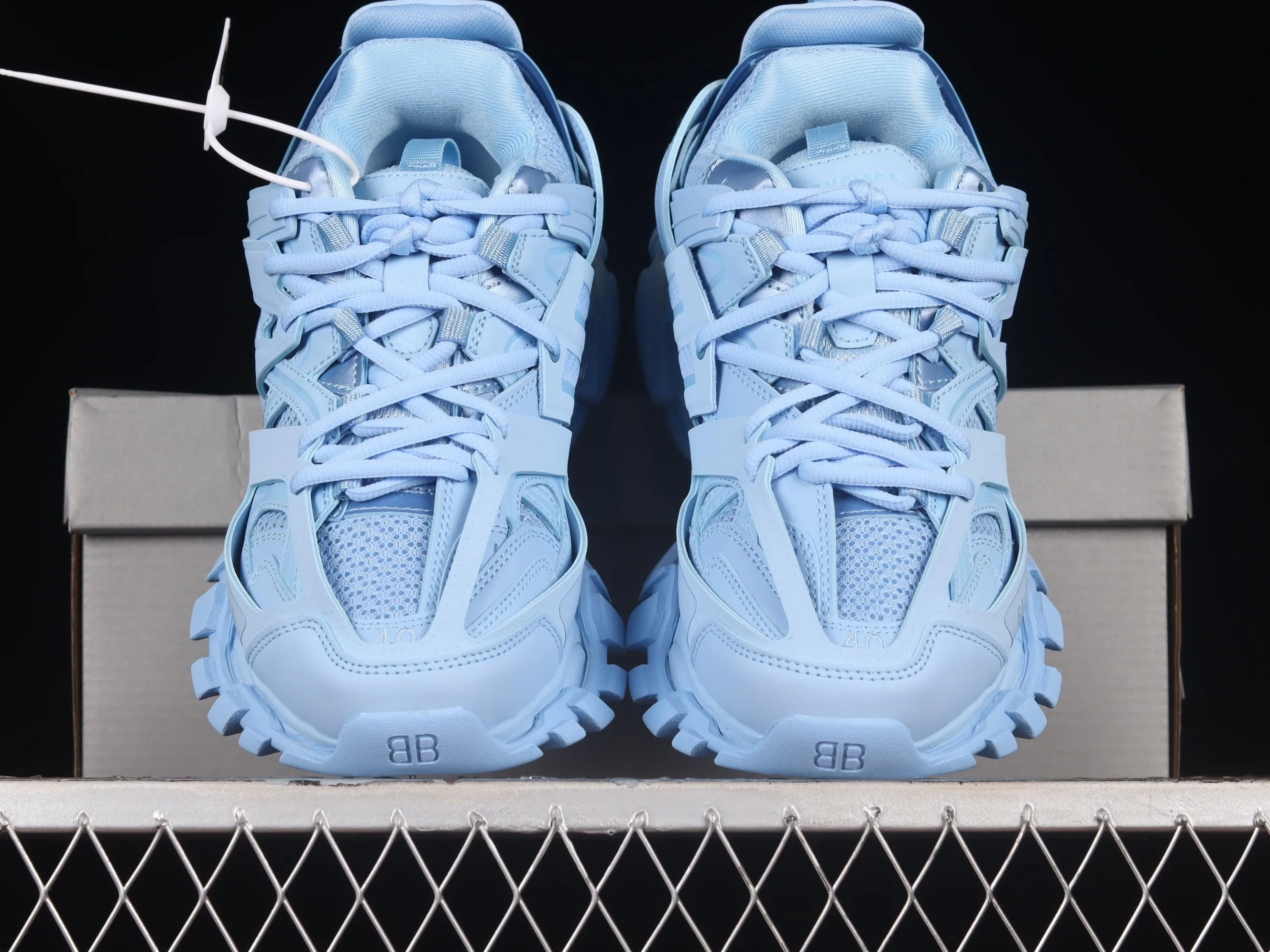 BA Track 2.0 'Baby Blue'