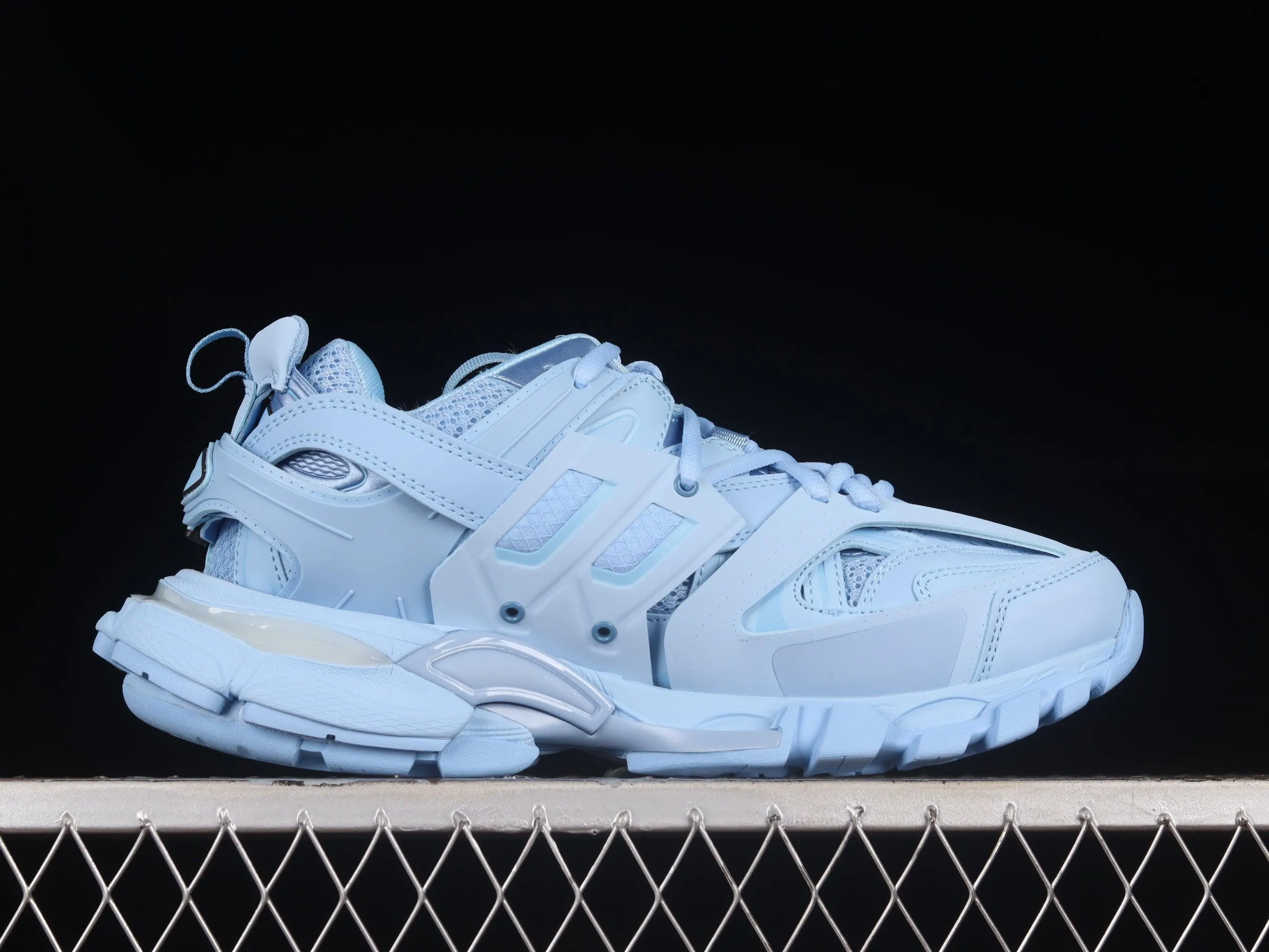 BA Track 2.0 'Baby Blue'