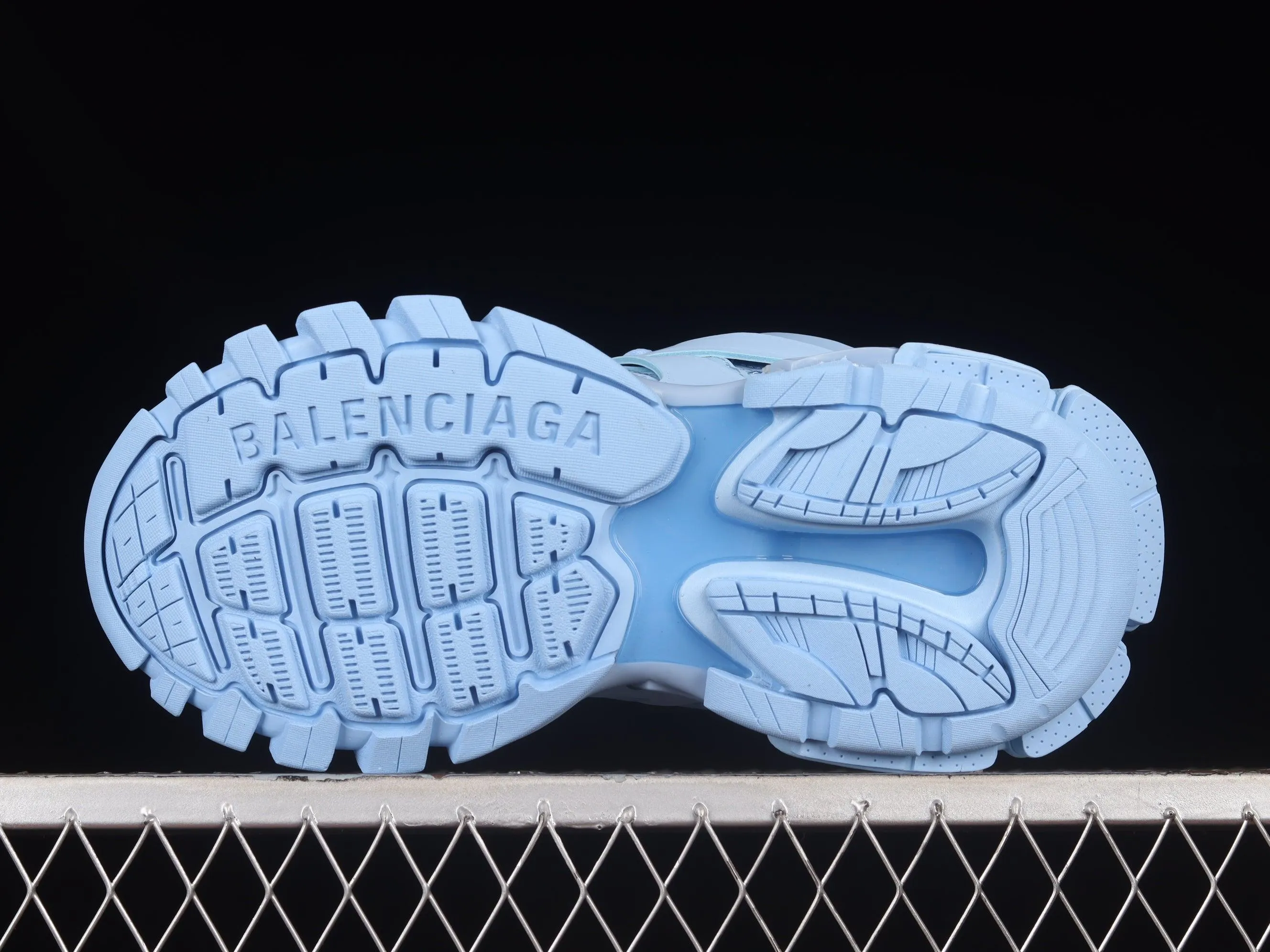 BA Track 2.0 'Baby Blue'