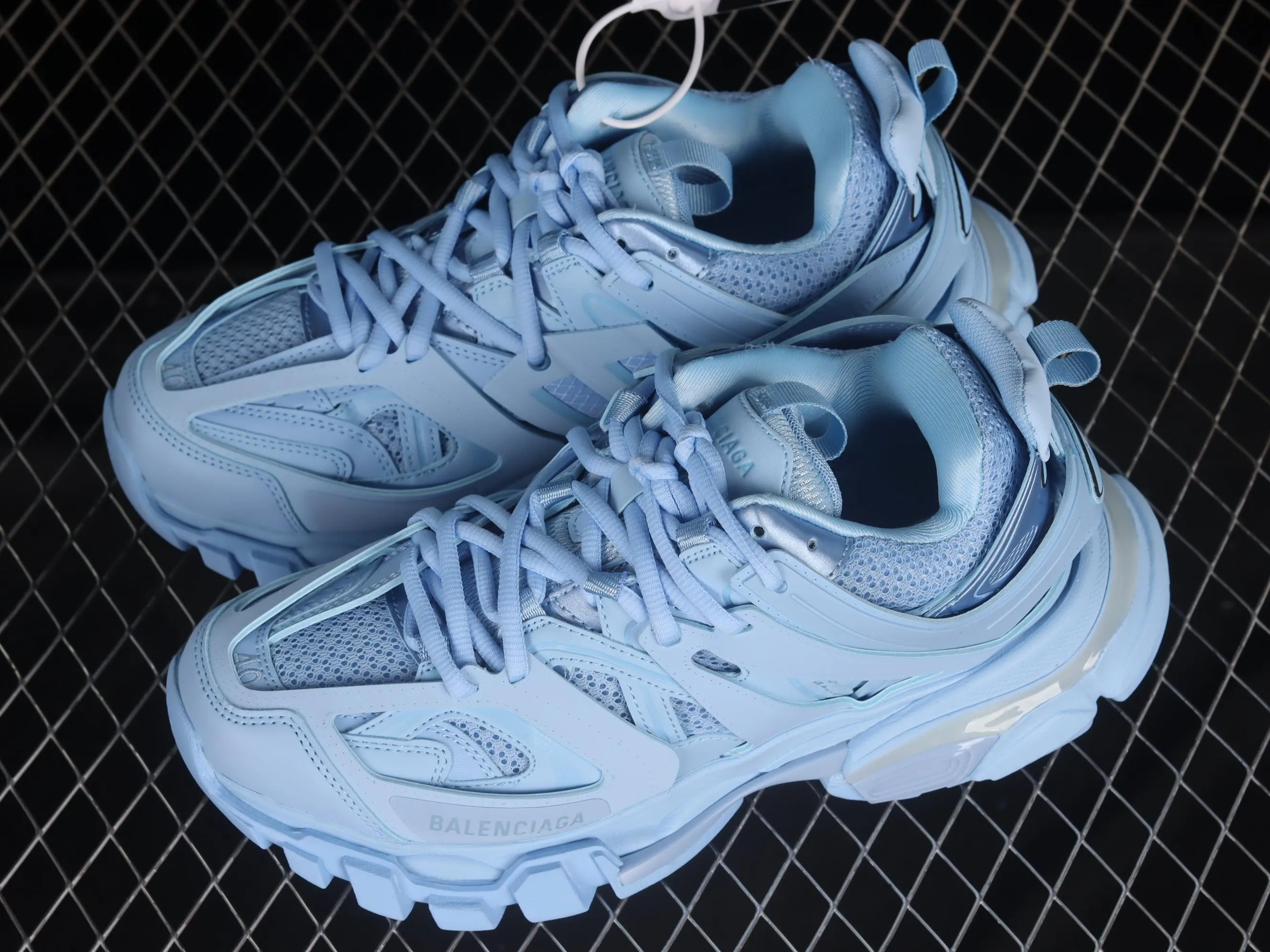 BA Track 2.0 'Baby Blue'