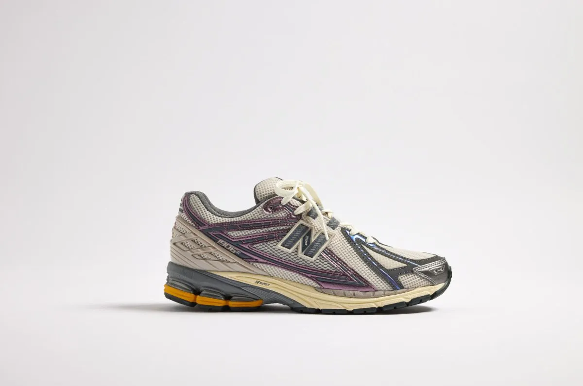 New Balance M1906RRA Licorice sneakers