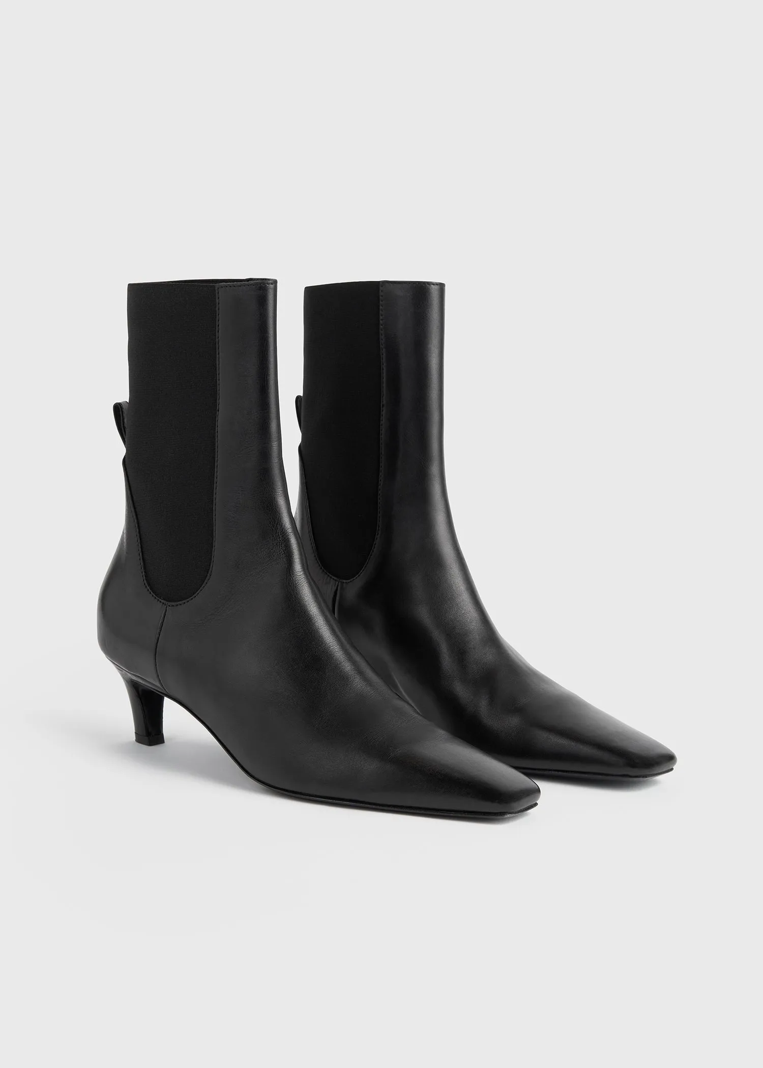 The Mid Heel Boot black